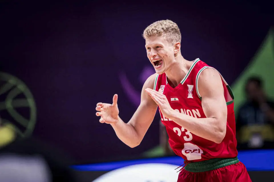 AA赛场上, 板保护和内