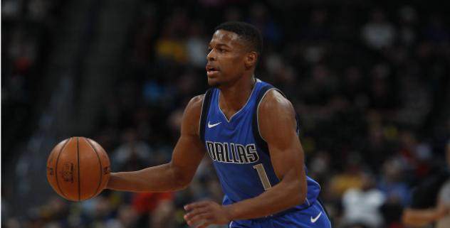 在独行侠参, 小鲨鱼